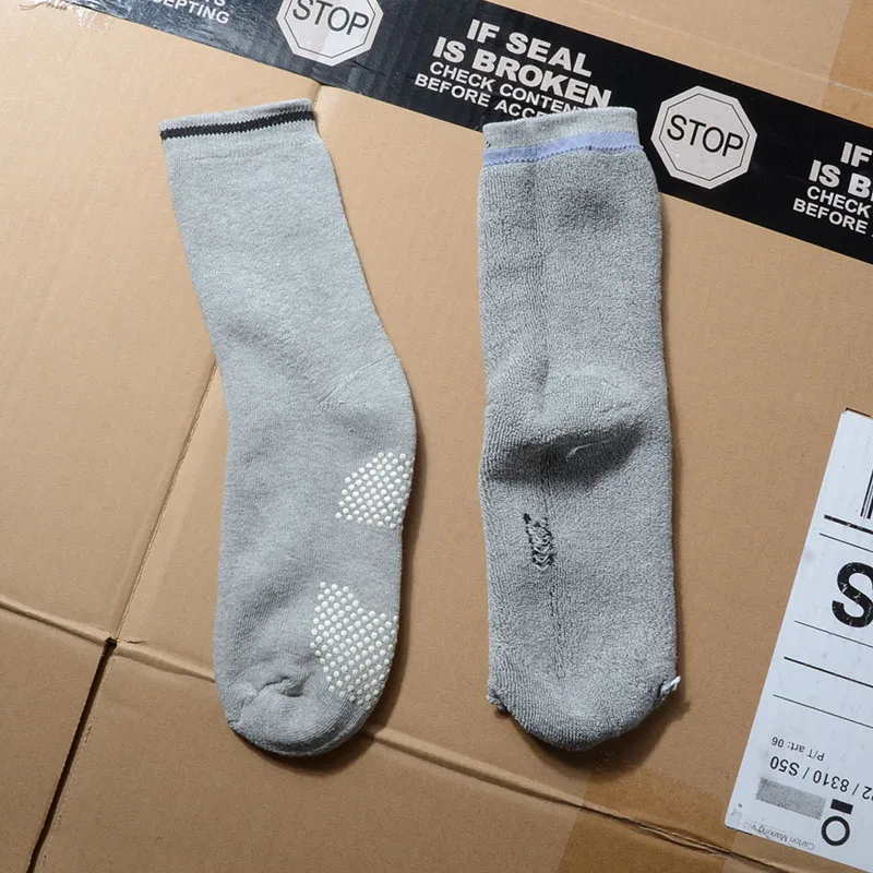 meias-esportivas-profissionais-para-treinamento-com-fundo-acolchoado-antiderrapante-de-silicone-cano-longo-crimento-med