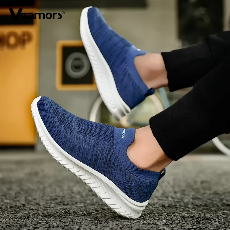 

Slip-on Men Casual Shoes Women Breathable Knitted Shoes Couple Lightweight Elastic Trainers for Outdoor Walking Running Fitness