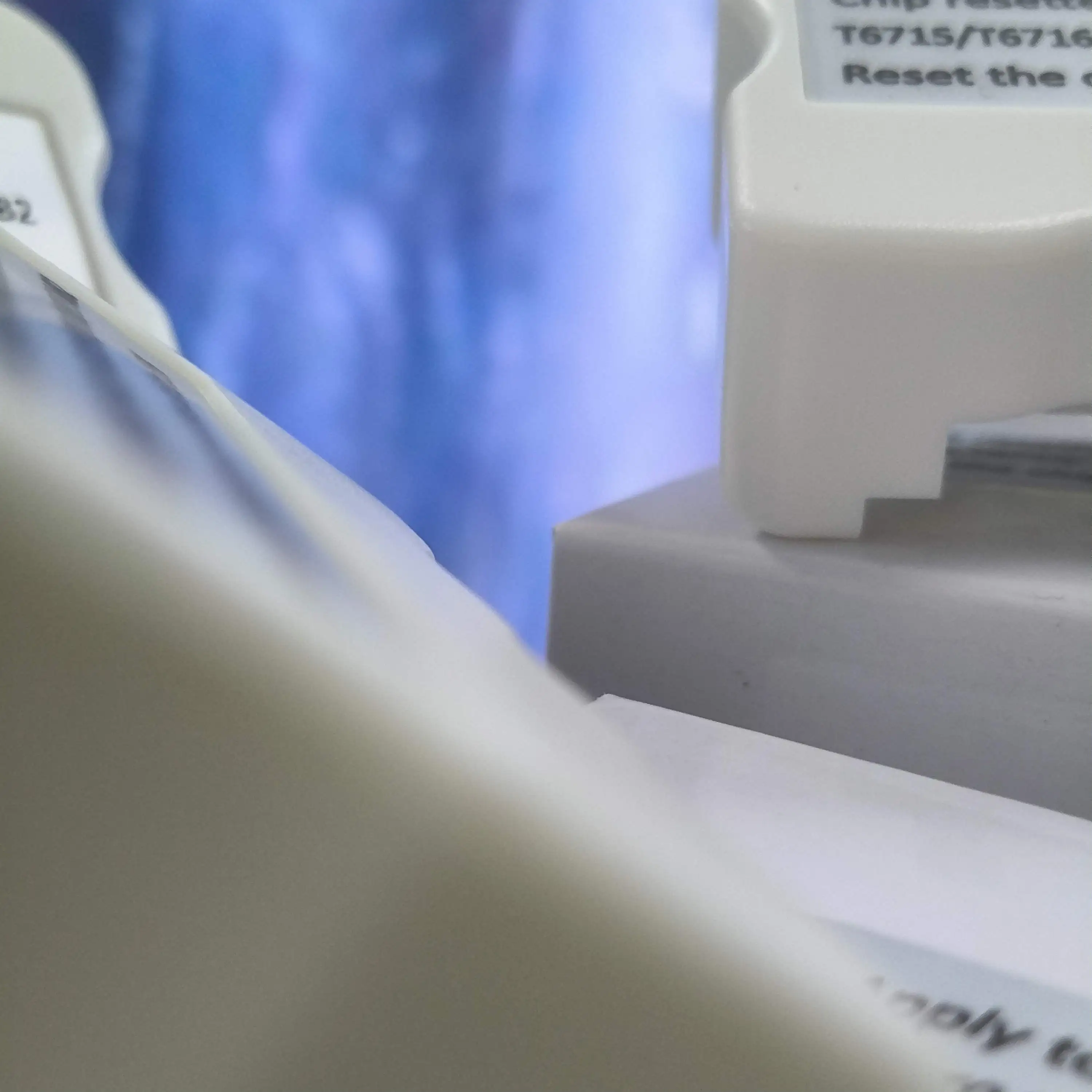 

1 шт. T04D сброс чипа резервуара для обслуживания Epson WF-2860 WF-2865 WF-2861 XP-5105 XP-5100 L6490 L14150 L6270 M1180 M3180 Printe