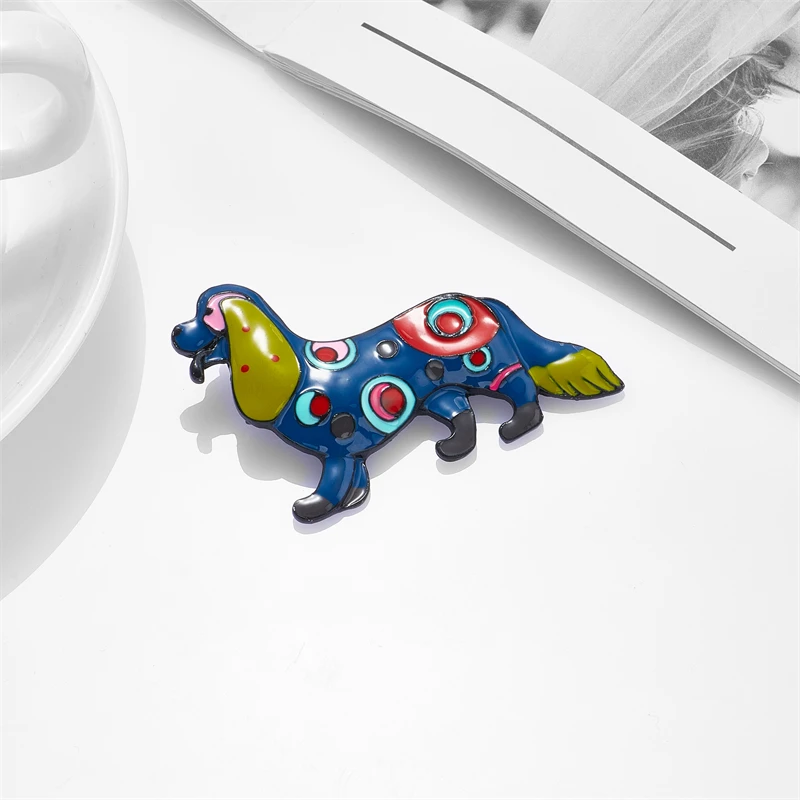 MEYRROYU Lovely Red Blue Dog Shape Women\'s Brooch Pins Enamel Cute Animal Woman Brooches Casual Jewelry Gifts