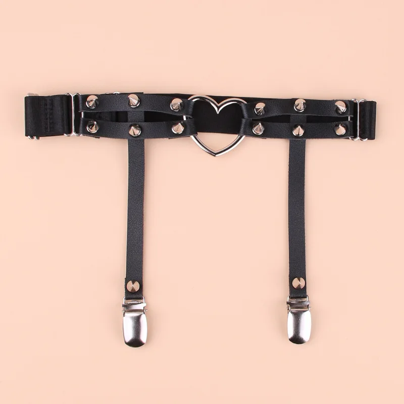 나이트클럽 스타일 로리타 허벅지 가터벨트. 일본의 귀여운 소녀들을 위한 가죽 스타킹 끈