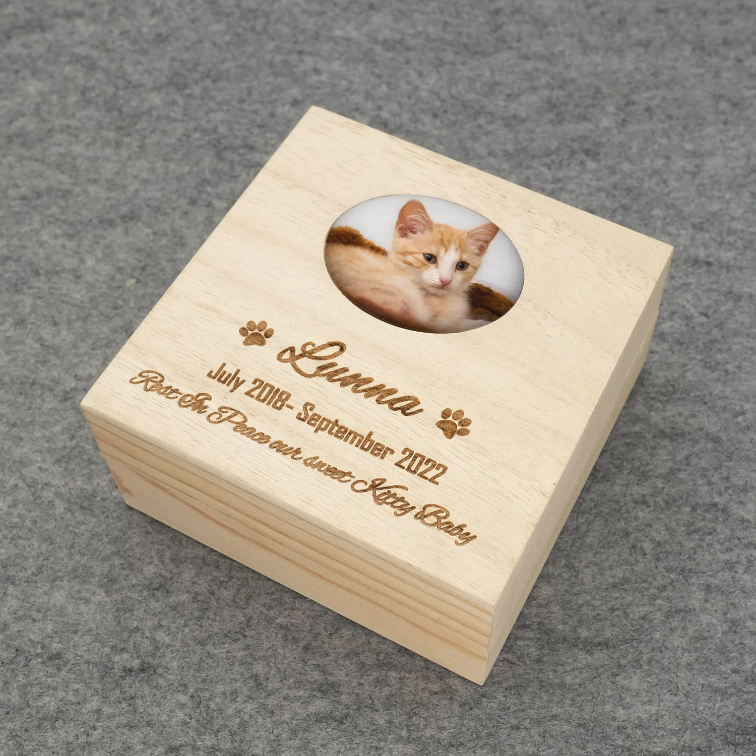 Pet Fur Box with Photo, Engraved Wooden Box, Keepsake Box for Dogs and Cats, Memorial Gift for Pet Lover, Custom