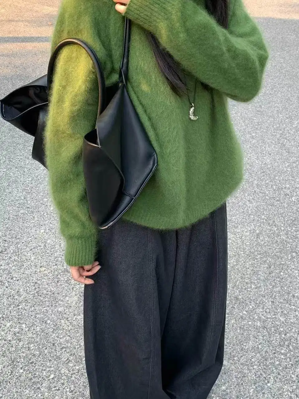 

Уютный свободный вязаный свитер с круглым вырезом, мягкий однотонный повседневный женский топ с длинными рукавами, милый молодежный простой дизайн