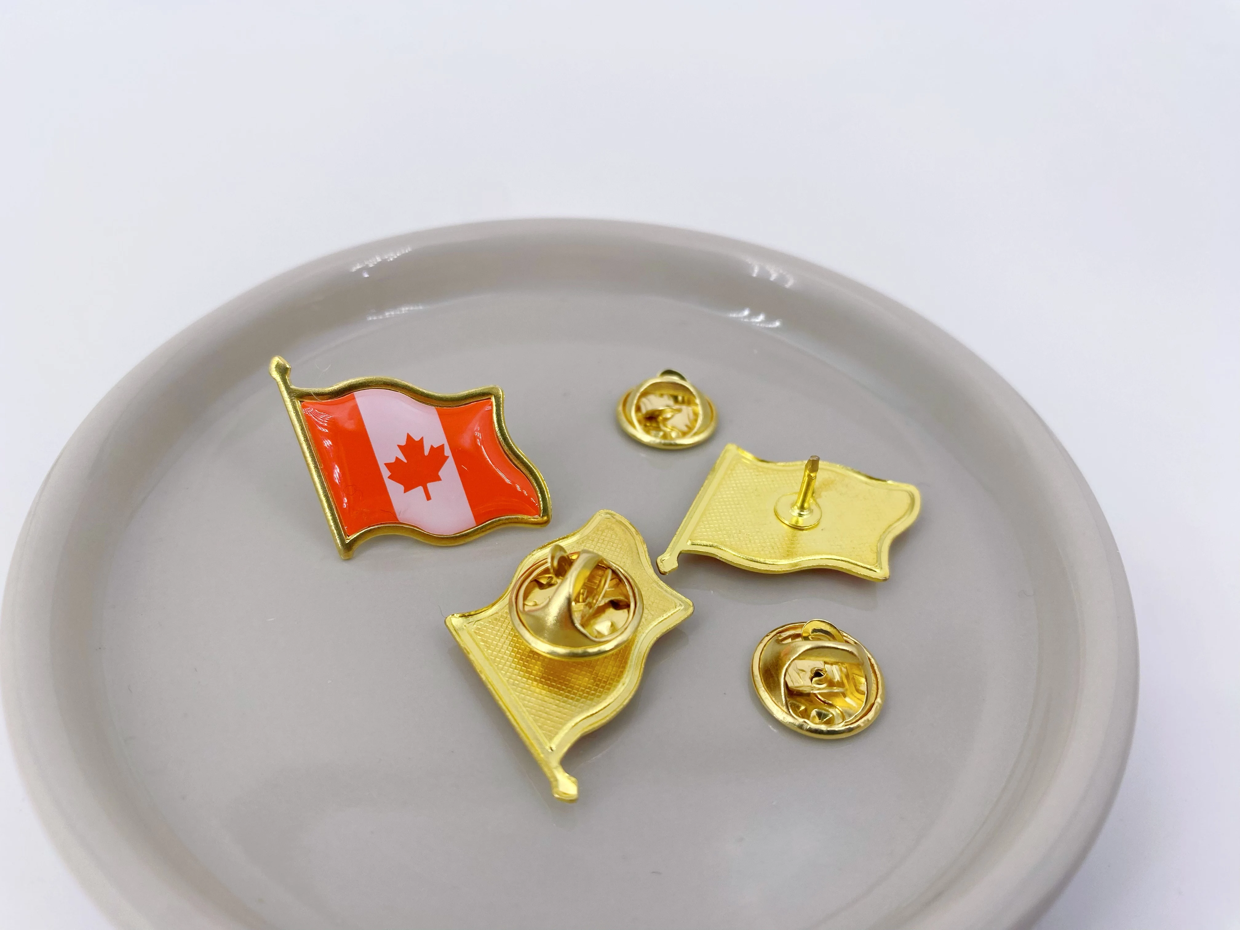캐나다 국기 옷깃 핀 - 대량 팩 캐나다 국가 상징 배 - Home Decor Canada 리뷰 및 가격