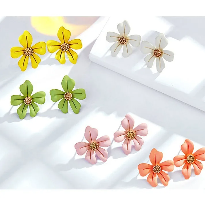 New Spring Summer Flower Earring For Women Cute Girl Y2K Style Jewelry Sweet Peach Blossom Women's Stud Earrings