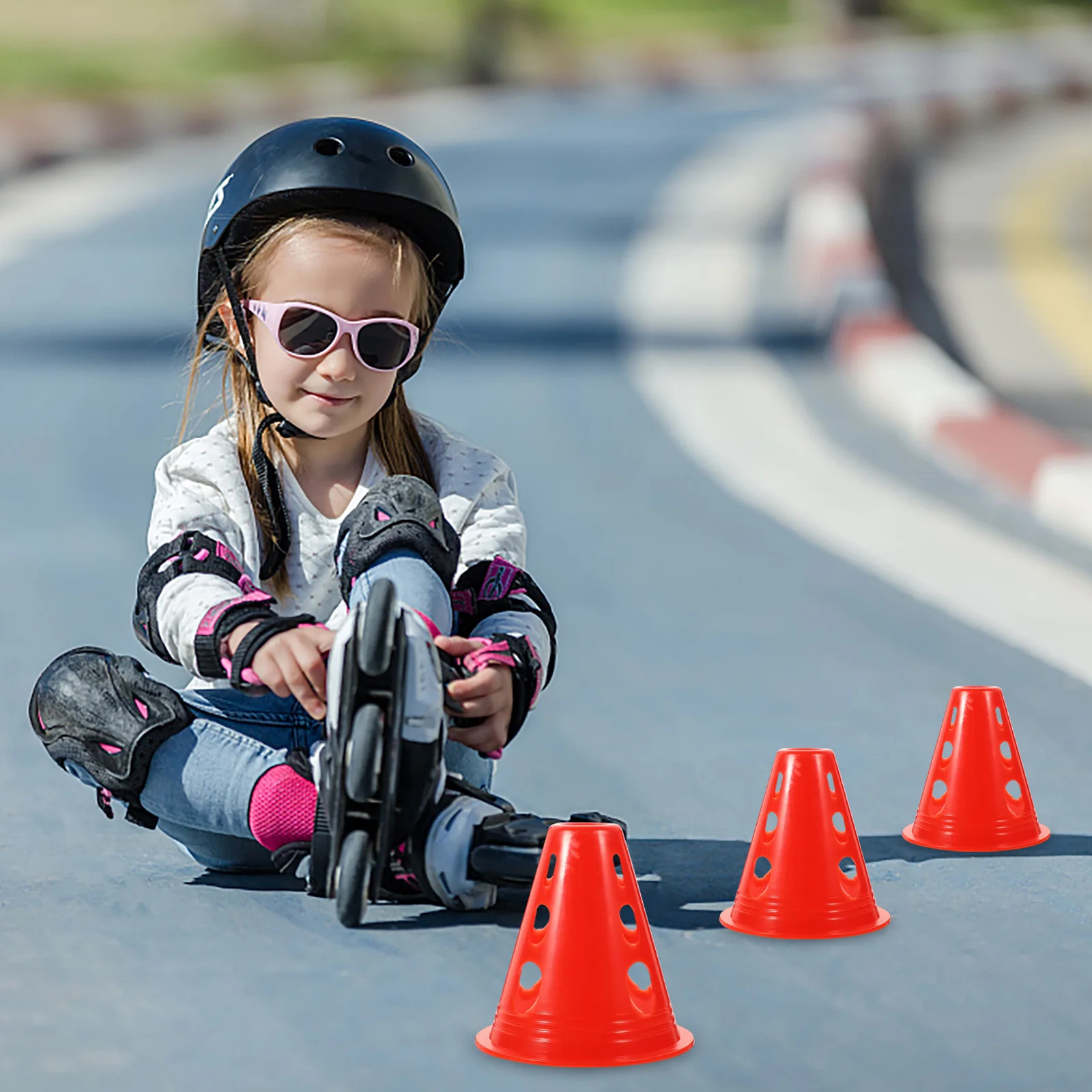 

20 Pcs Windproof Roller Ski Pile Cone Football Cones for Drills Small Safety Soccer Training Around The Sports Markers