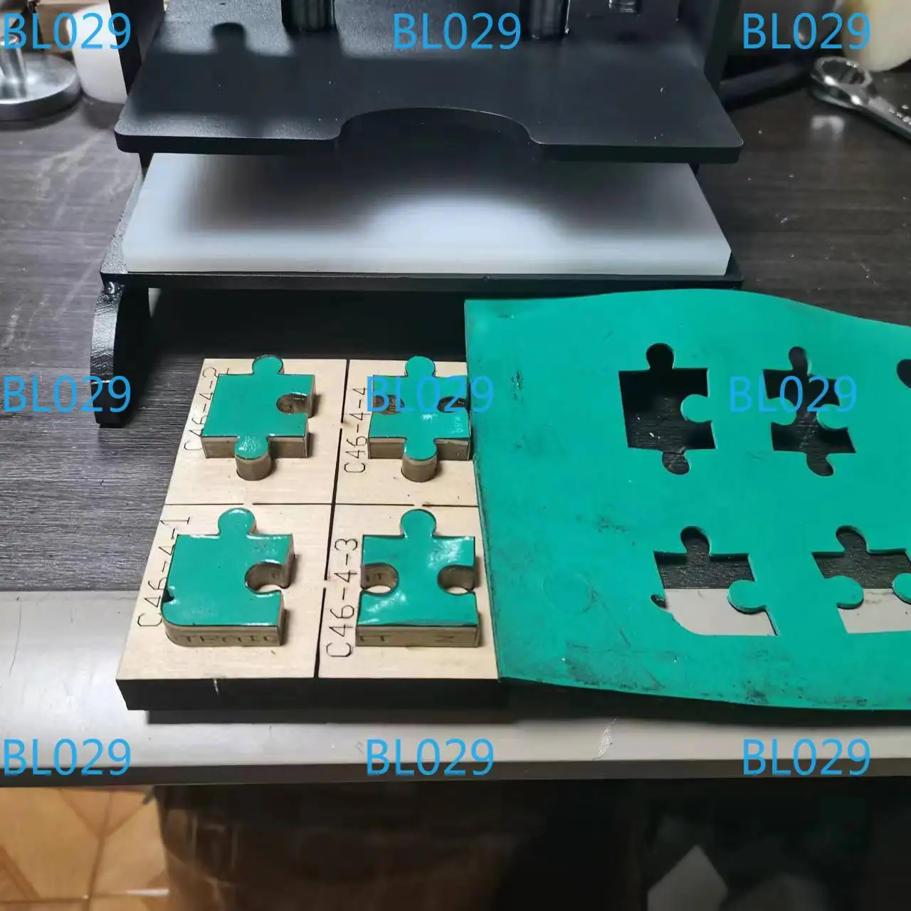 Heavy-Duty Handmade Leather Cutting Machine, Embossing Plate Die Cutter,Dual Guide Shafts Die Cut Machine - Various of Materials