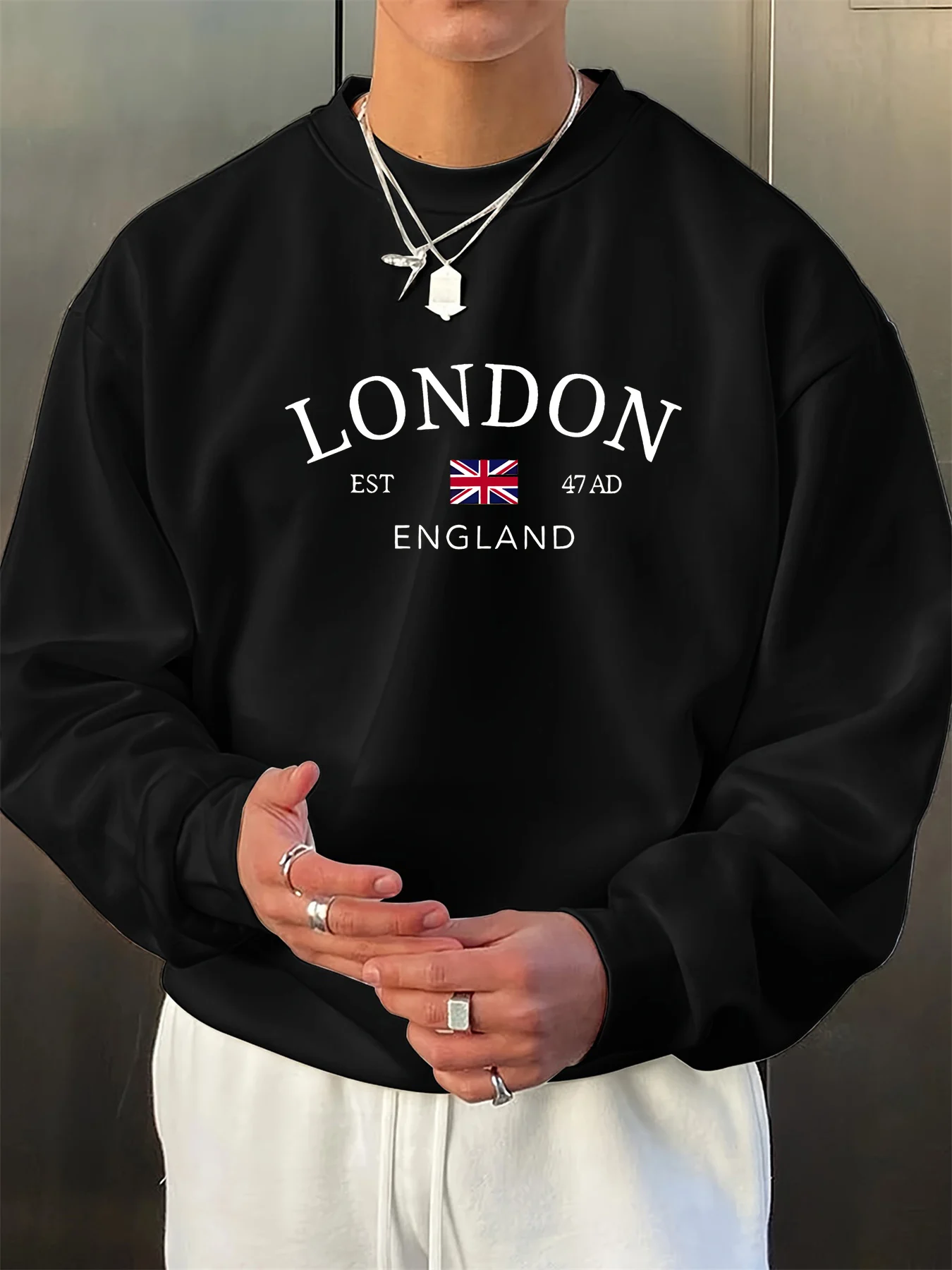 

Мужская осенне-зимняя повседневная свободная модная классическая толстовка с длинными рукавами и круглым вырезом с буквенным принтом в Англии и Лондоне