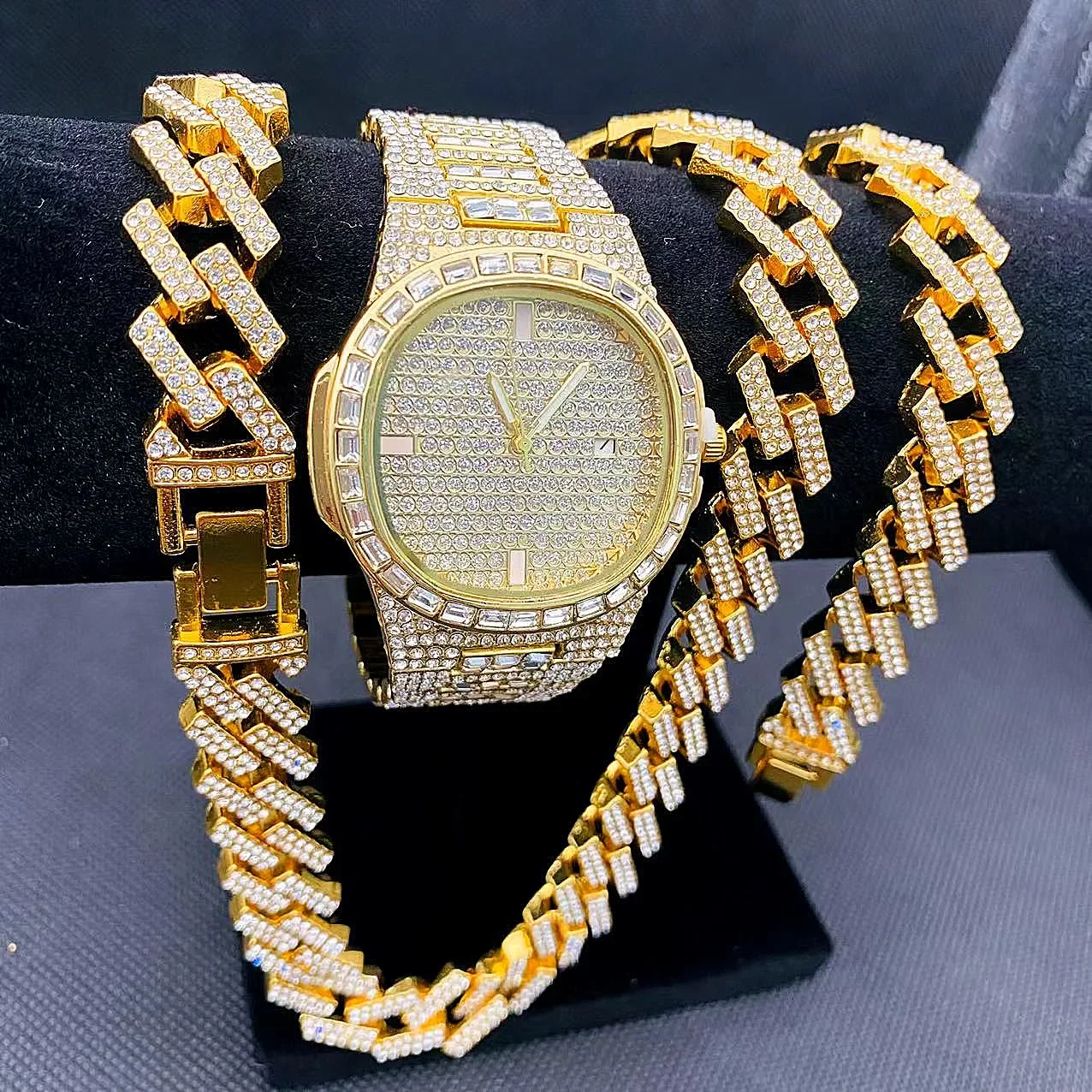 

Ювелирные изделия в стиле хип-хоп для мужчин Iced Out Watch Мужские ожерелья Браслет Bling CZ Diamond Cubana Цепи Колье Золотой комплект часов Мужские ювелирные изделия