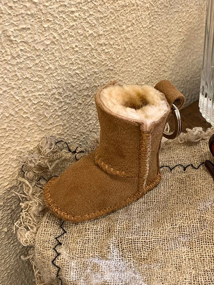 Porte-clés mignon pour sac à dos, accessoire de sac à dos, bottes, décor de téléphone, cadeau d'hiver, pendentif de sac de luxe à la mode