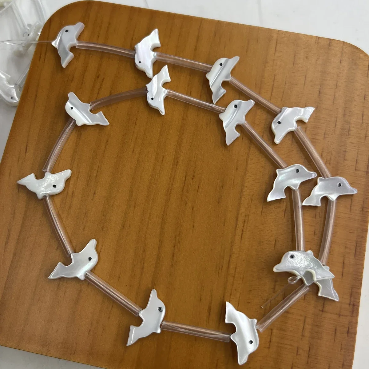 

Shell Side-Hole Dolphin Bead White Natural Freshwater Exquisite Jewelry Making DIY Necklace Bracelet Earrings Accessory Wedding