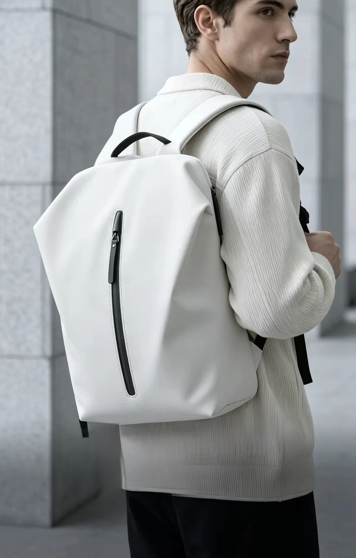 Summitbod Minimalist Commuter Backpack, Lightweight Waterproof Casual Travel Laptop Backpack.
