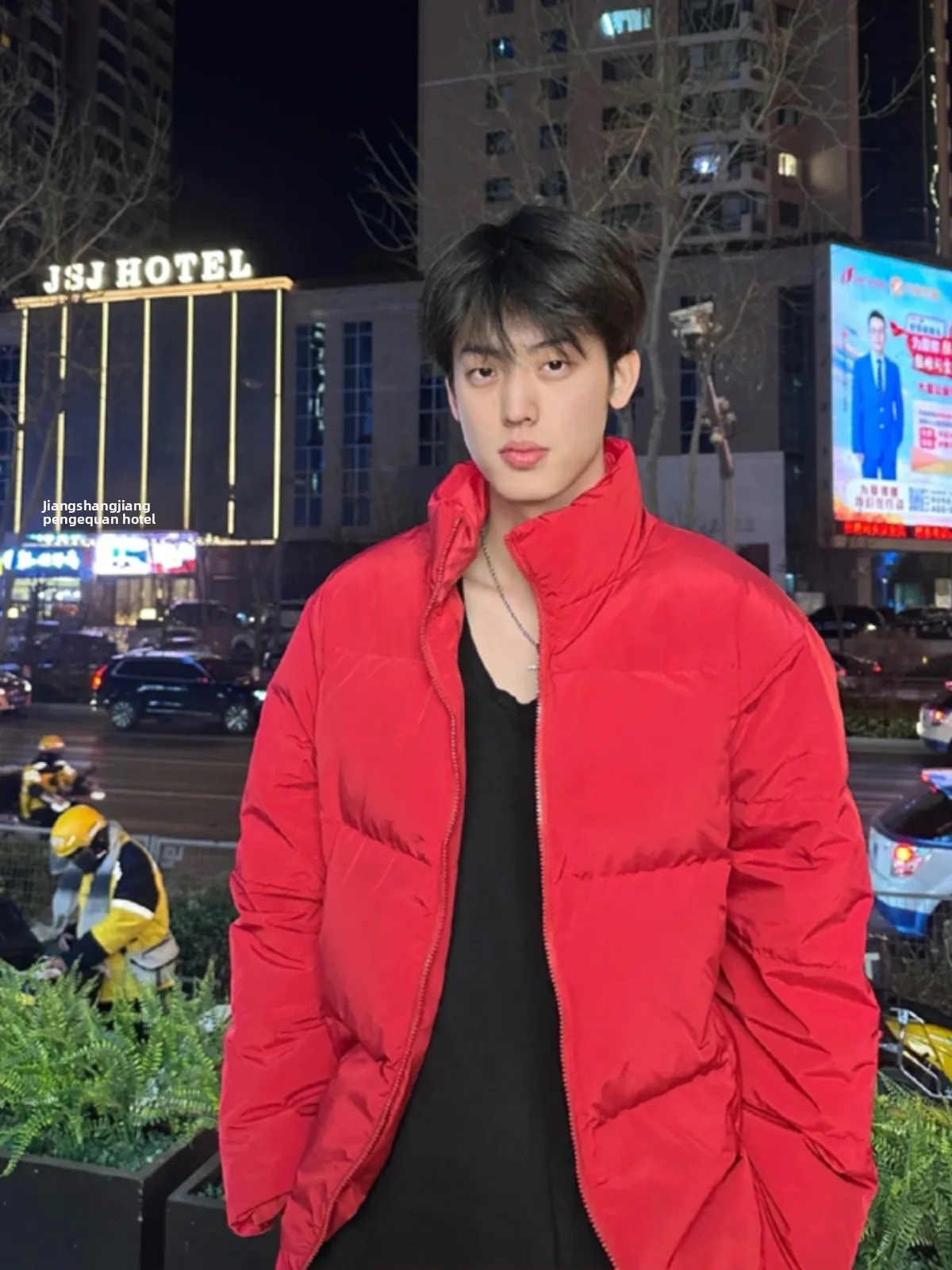 

Red down Cotton Jacket Men's Winter Thickened Warm Stand Collar Outerwear Youth Fashion High Street Style Polyester Fiber