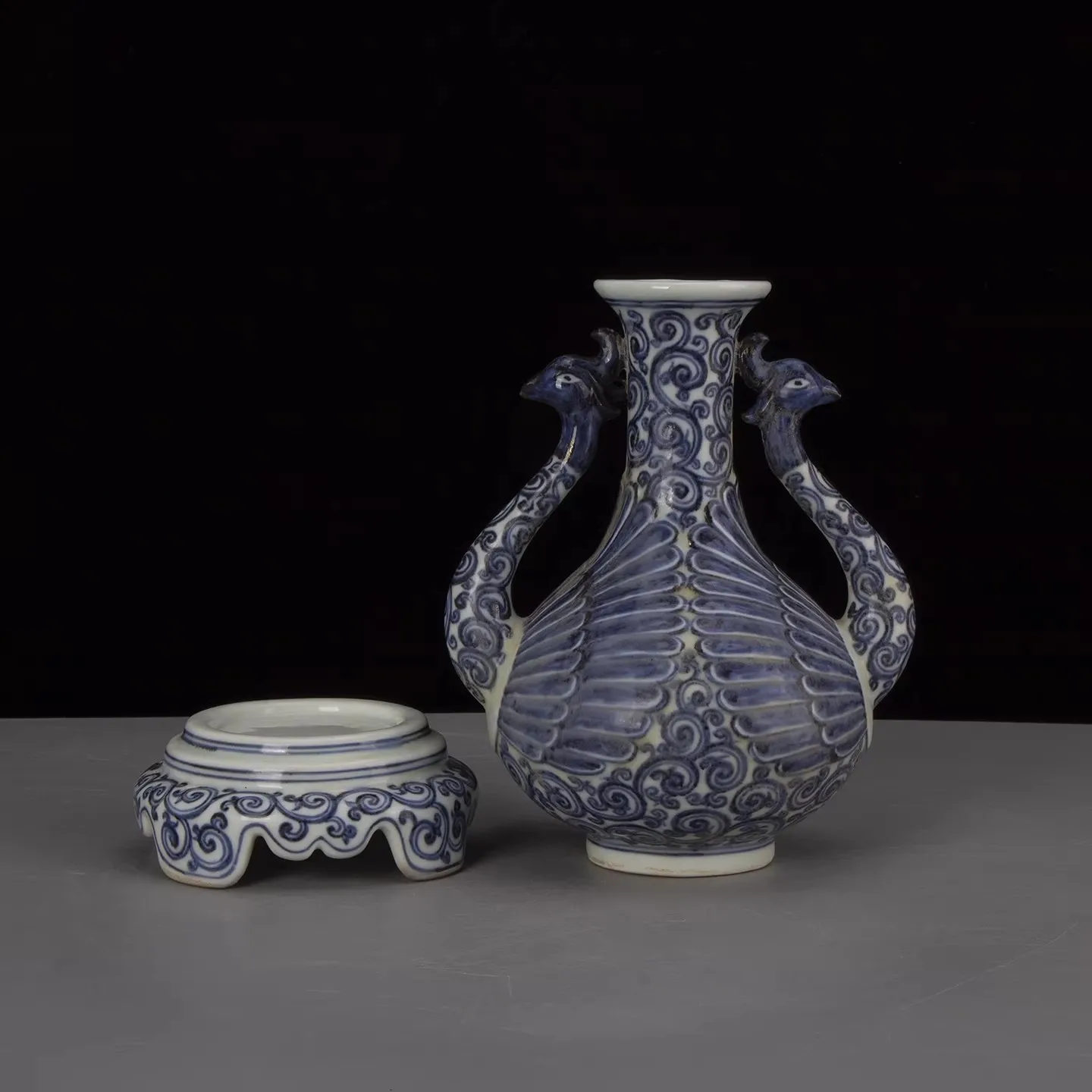 Chinese Blue and White Porcelain Vase Ming Xuande Peacock Shape 9.45 inch
