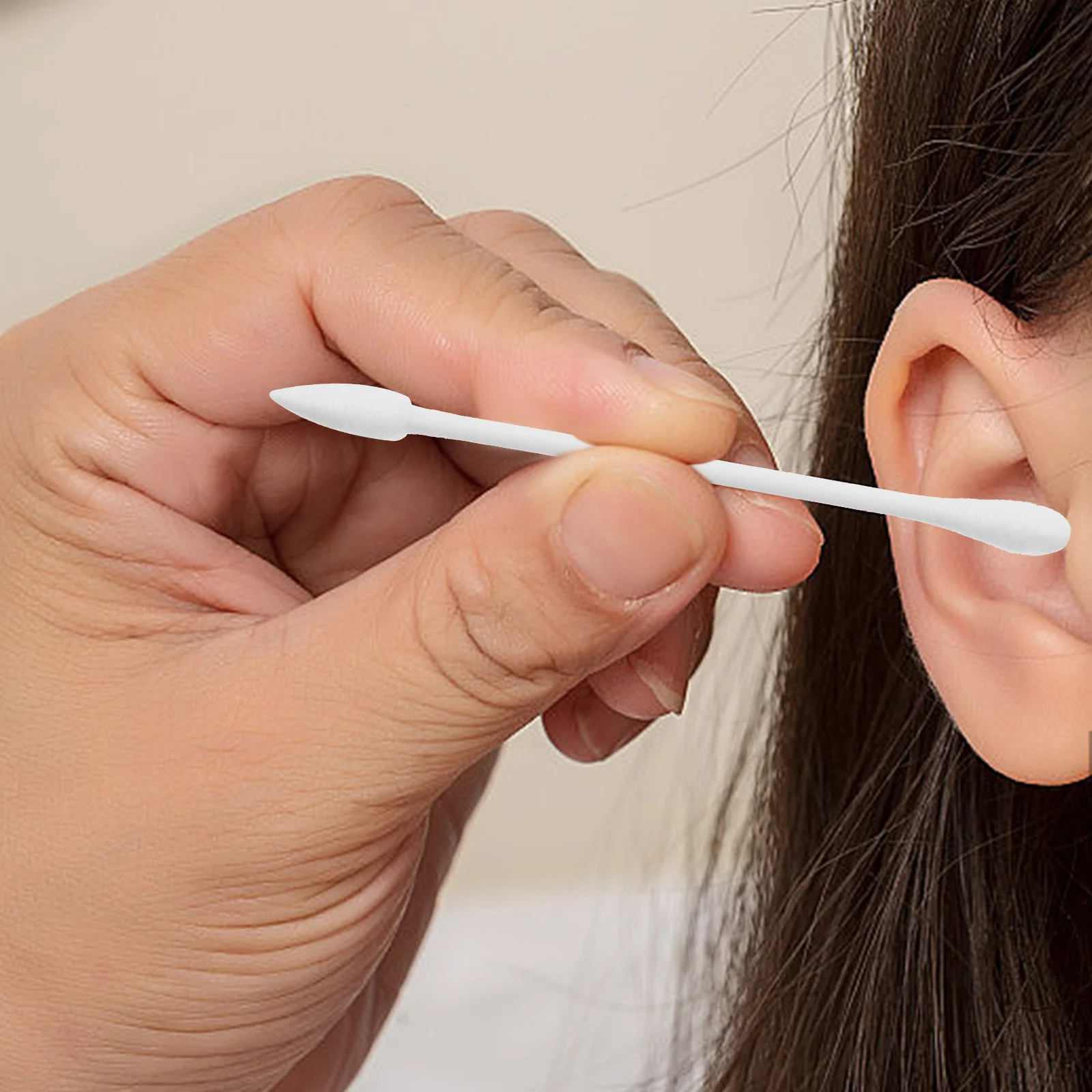 30Pcs Portable Makeup Cotton Swabs Disposable Double Tip for Ear Cleaning and Beauty Tools Oral Care on-The-Go