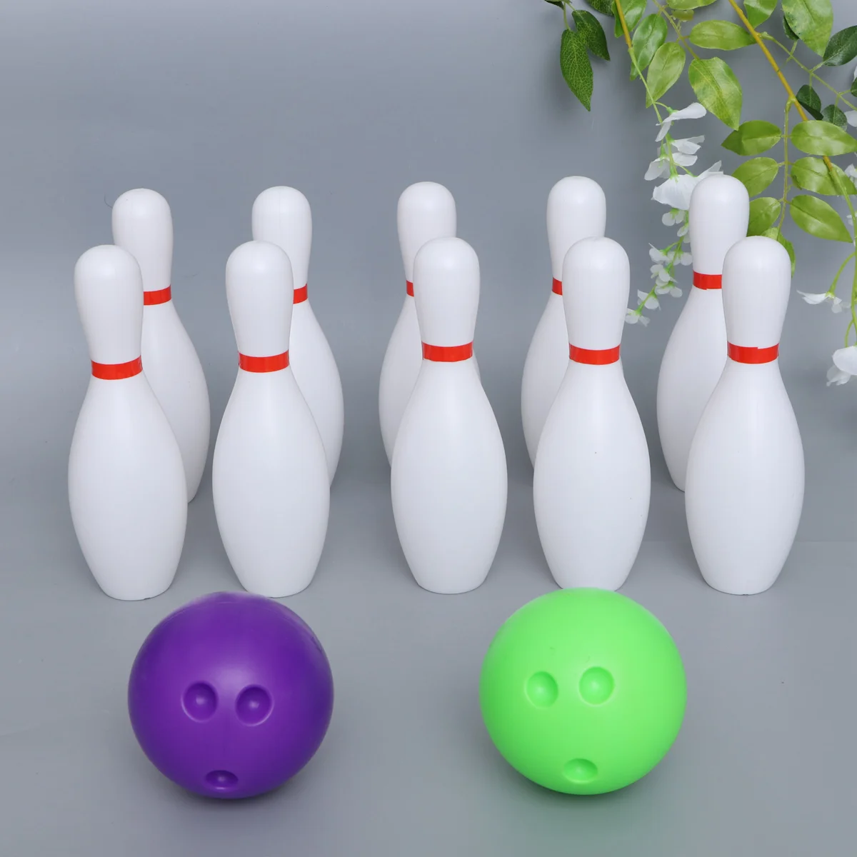 12pcs Large Size Bowling Play Sets Sports Bowling Games Toy for Children Kids (10pcs Bowling White + 2pcs Balls R