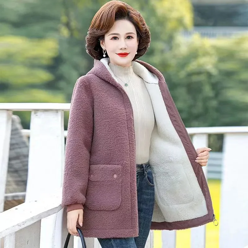 New Lamb Wool Jacket Women Autumn Winter Middle-Aged Elderly Cotton-Padded Coat Parkas Mother Large Size Hooded Overcoat Female