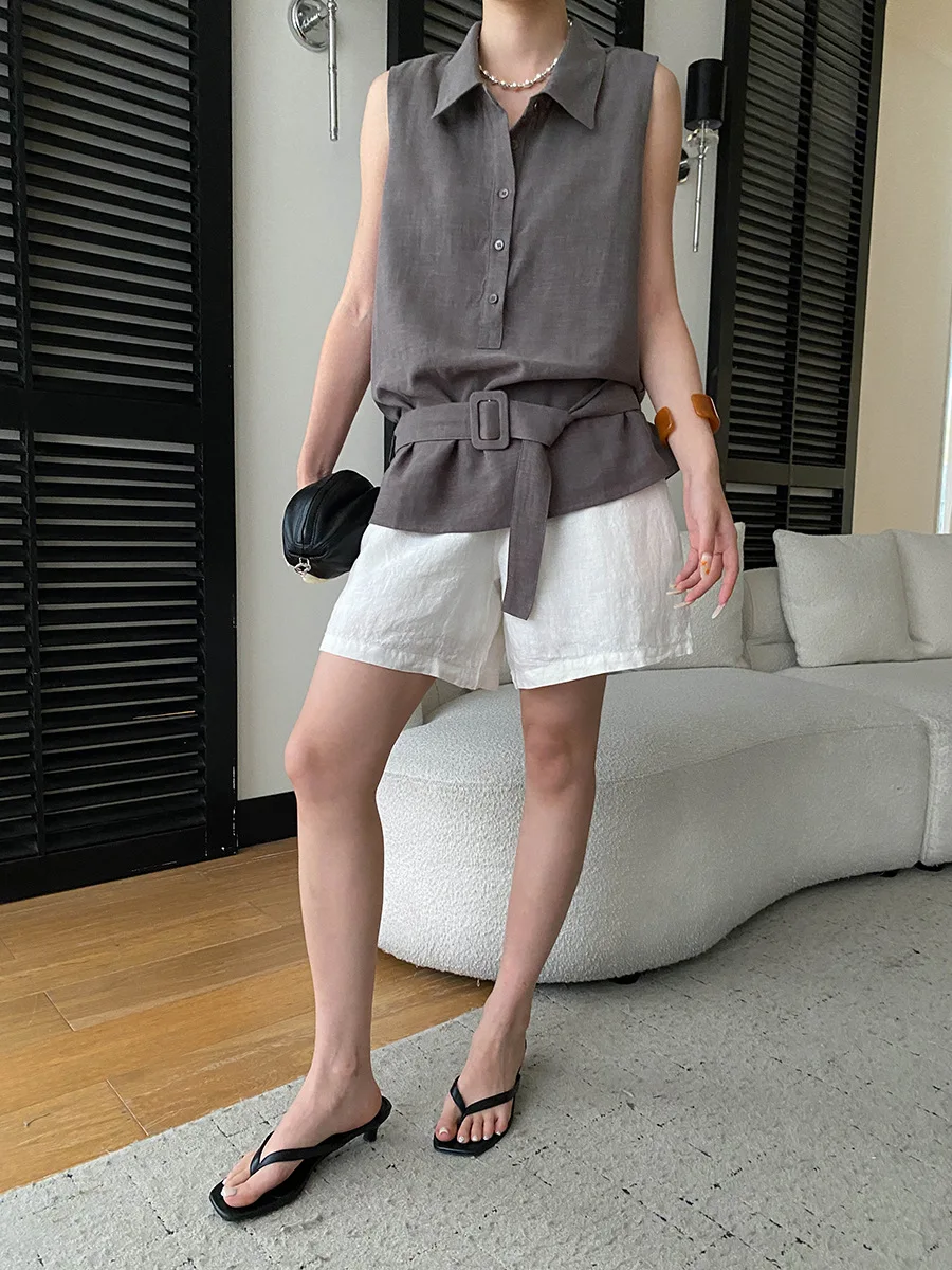 Sommerliches Damen-Tanktop mit einfarbigem Kragen und lockerem Schnitt am Bund – Detail 19