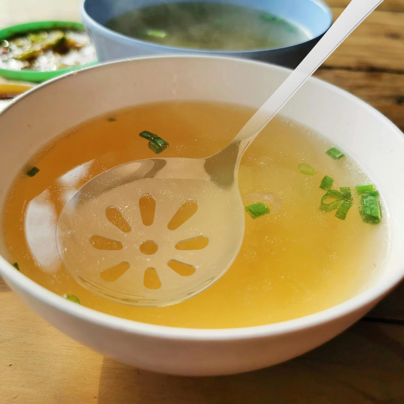 

2 шт. сервировочные половки, утолщенные ложки для супа из нержавеющей стали, ложка с прорезями и длинной ручкой для слива соуса, шведского стола, кухонная утварь