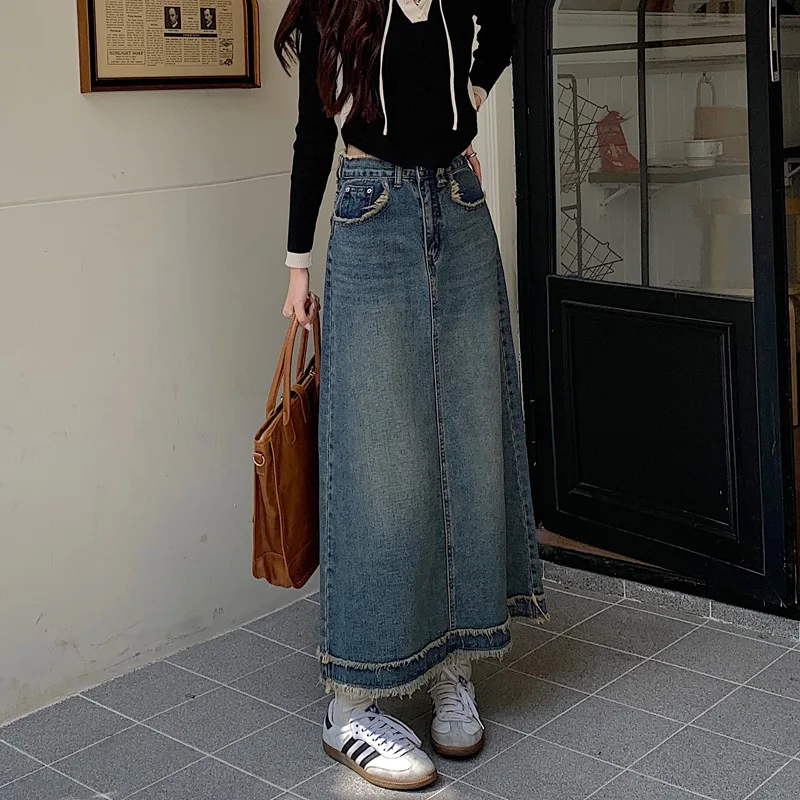 High-waisted Denim Skirt for Girls in Autumn and Winter, Loose Fit, Covers the Hips Slimming Versatile Pear-shaped Body Mid-leng