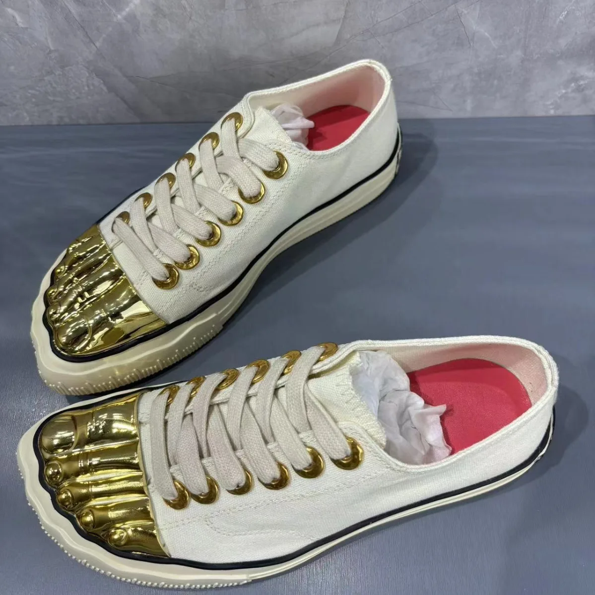 Gold Five Fingers High Top Canvas Shoes Trendy Lace-Up Flat Sneakers Metal Decor Unique Design Couple Casual Shoes Plus Size