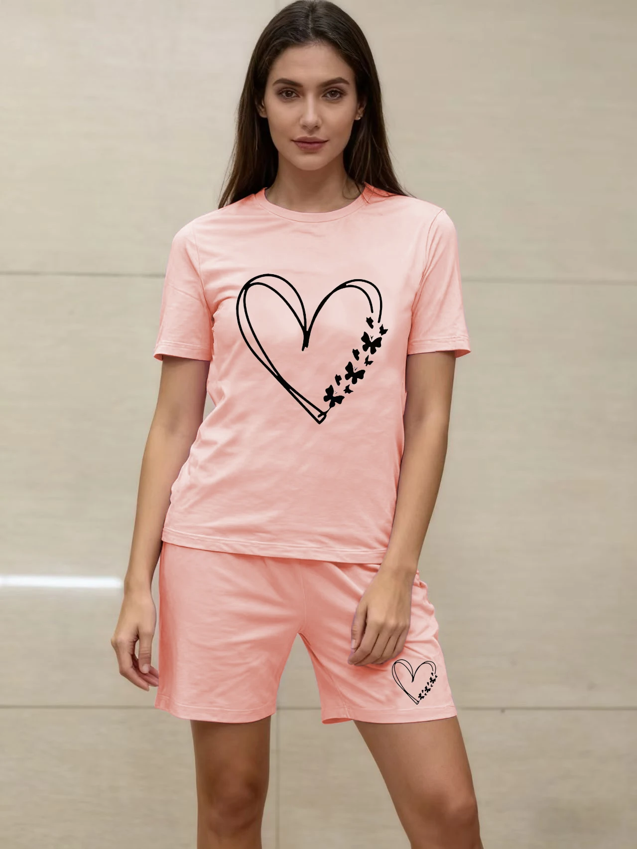 

Женский пижамный комплект из 2 предметов, летняя футболка с короткими рукавами и шорты, мягкая хлопковая домашняя одежда с принтом сердца и бабочки, одежда для сна S-XL