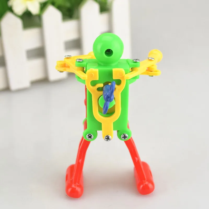 Clockwork Wind Up Dancing Robot Toy for Baby Kid Developmental Gift Puzzle Wind Up Toy Fidget Toy for Child Family Gathering Toy