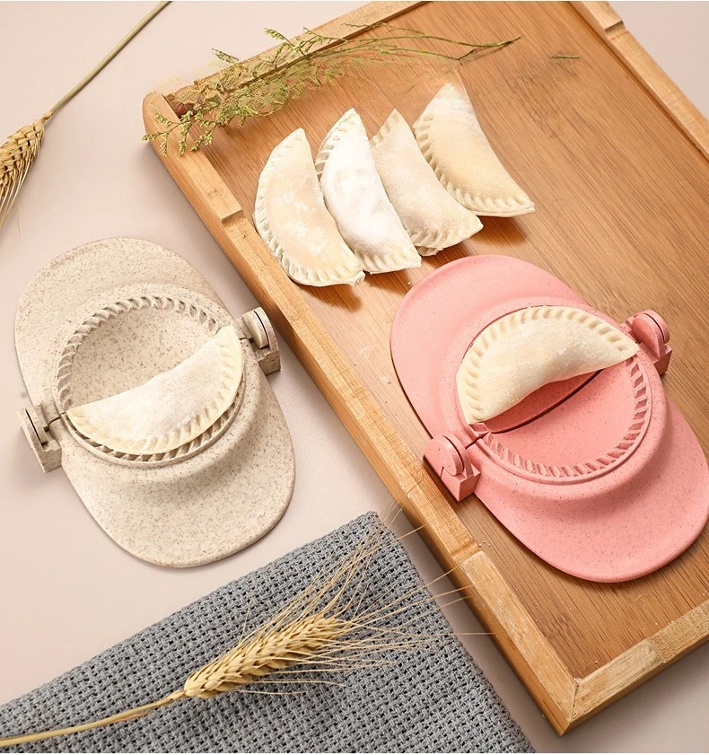 Jiaozi creative pattern jiaozi mold jiaozi clip oil angle India jiaozi package jiaozi kitchen tools.