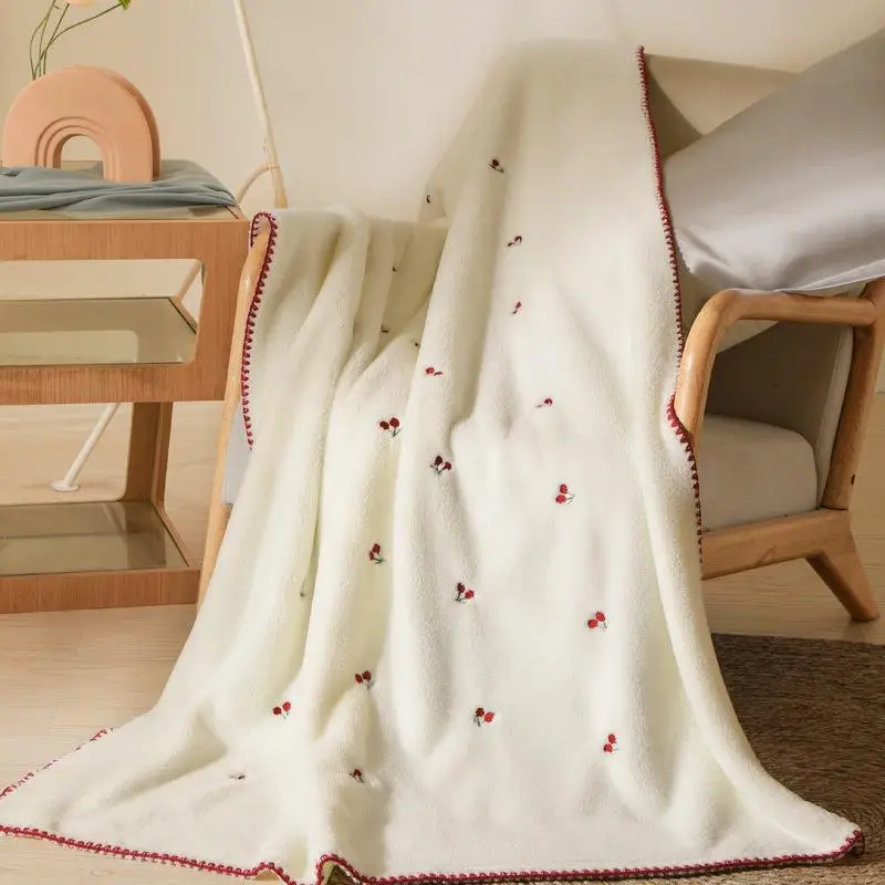 

Double-Sided Baby Velvet Blanket Korean Red Cherry Style Office Nap Couch Cover Blanket Four Seasons Baby Fluffy Warm Blanket