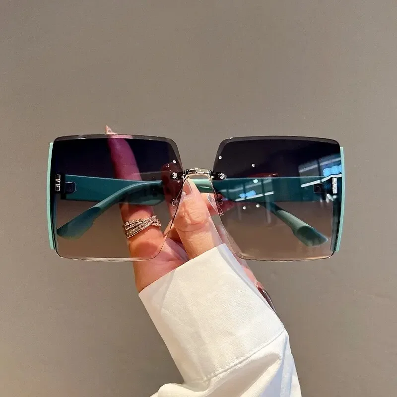 New Square Frameless Retro Sunglasses for Women Fashion Vintage Glasses Men Luxury Trend Brand Designer Shades UV400 Eyewear view 4