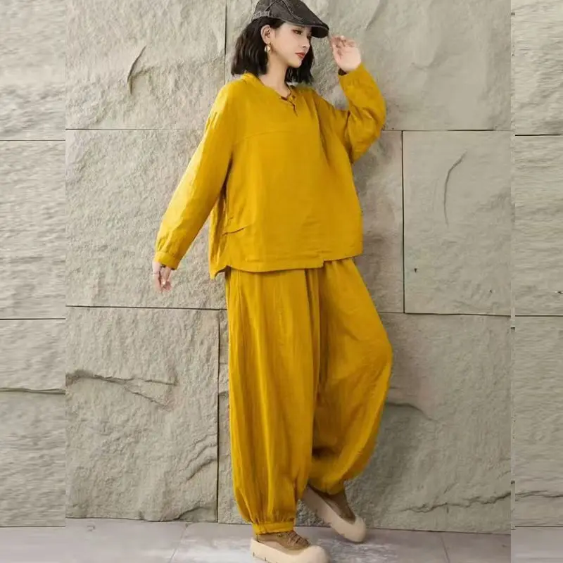 خريف موضة جديدة قطعتين مجموعات ملابس نسائية 2025 جديد الصلبة بلوزات فضفاضة الرجعية النمط الغربي سراويلي حريمي مجموعة