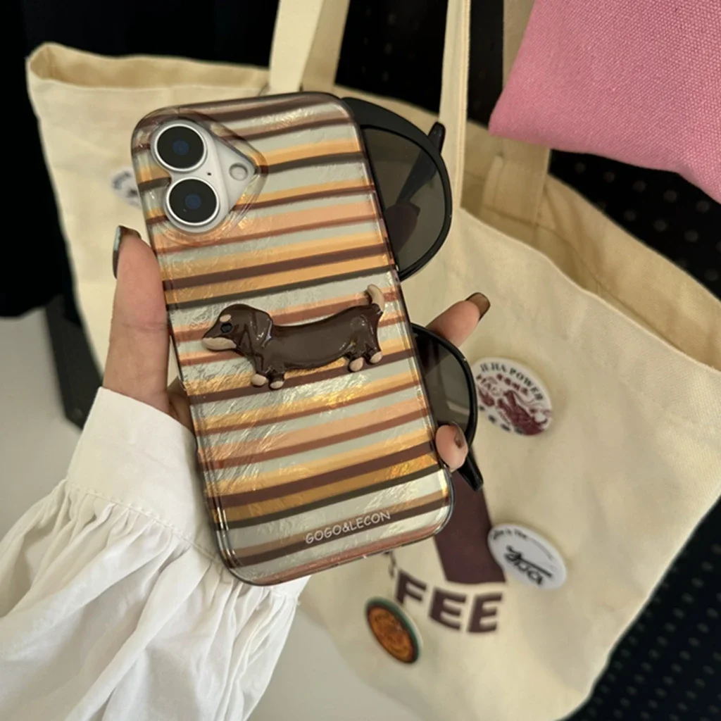 Retro Brown Stripe Stereoscopic Sausage Dog Cover Case for iPhone 16 15 14 13 Pro Max Shockproof Protective Phone Case