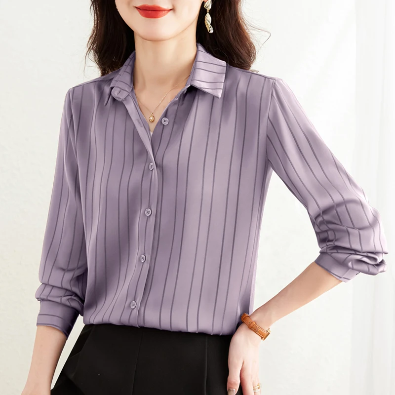 

Классическая полосатая блузка для женщин. Элегантный топ с длинными рукавами и отложным воротником. Легкие офисные повседневные рубашки.