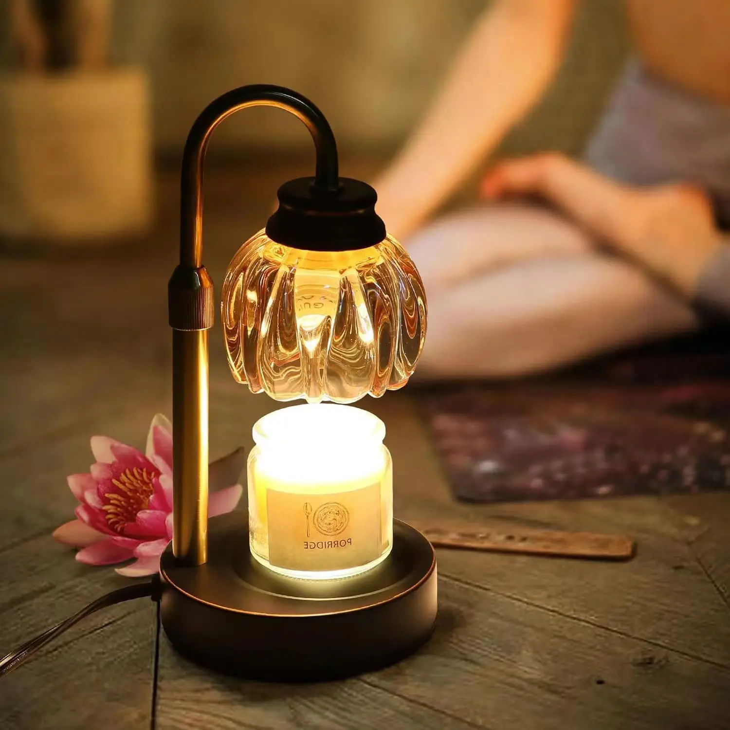 

Aromatherapy melting wax lamp at the bedside table of French retro bedroom living room lamp without fire fragrance atmosphere