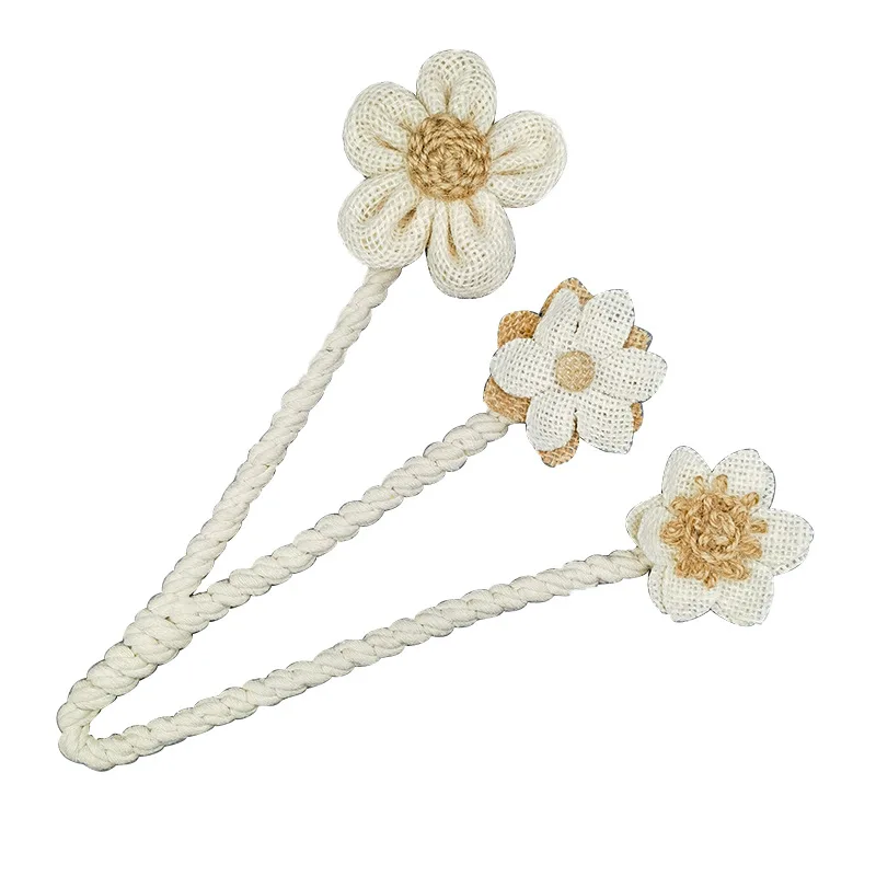 

CX new three-flower twist curtain straps are in stock.