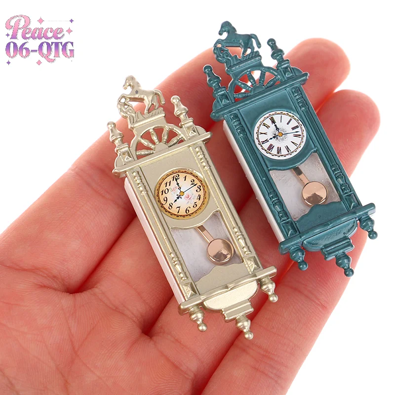 

Hot 1PC Doll House Scene Props Mini Retro Roman Clock Living Room Decoration Pendant Clock