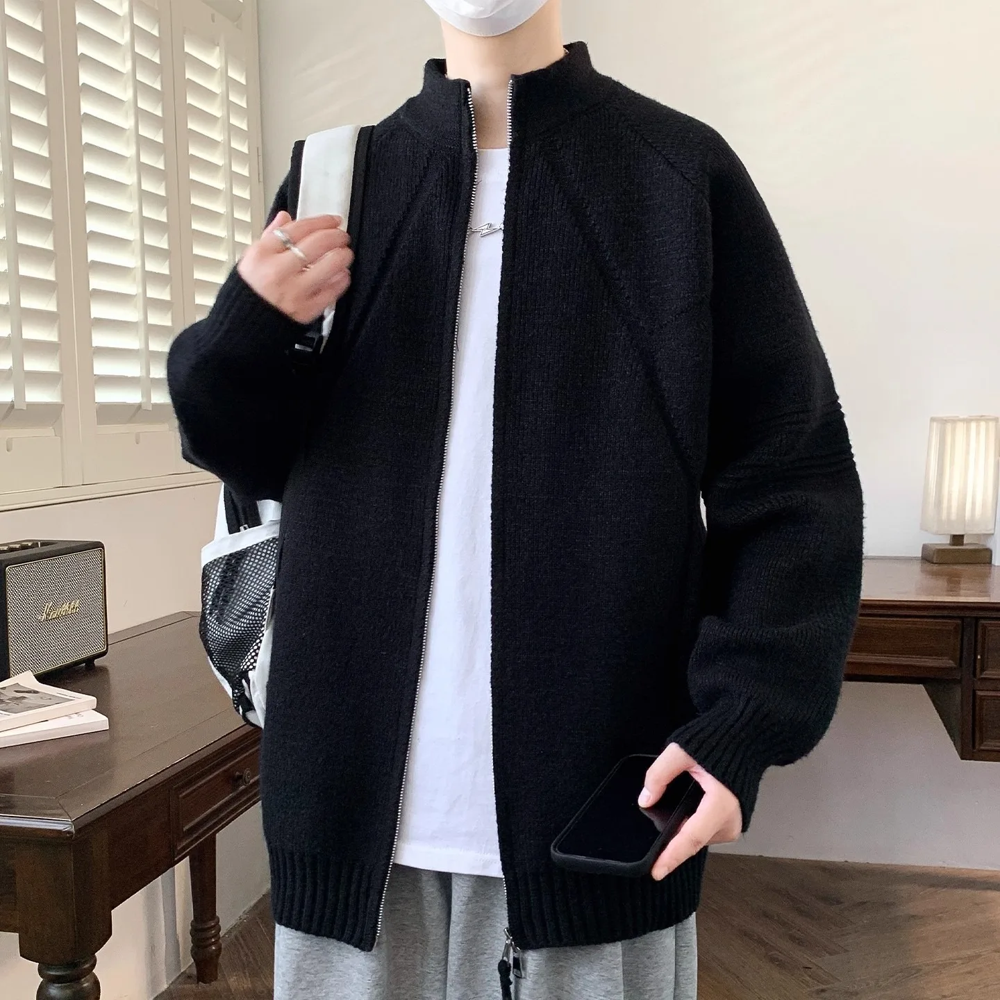 Cardigã Masculino de Tricô sso com Gola Alta e Zíper, Jaqueta Solta da Moda para Outono/Inverno