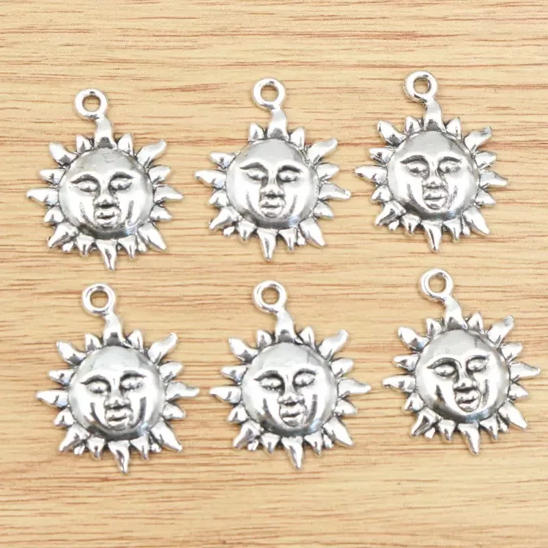180 Stück antiksilberfarbene Sonnenanhänger 23 x 19 mm für DIY-Armbänder, Halsketten, Schmuckherstellung A3957 im Großhandel – Detail 2