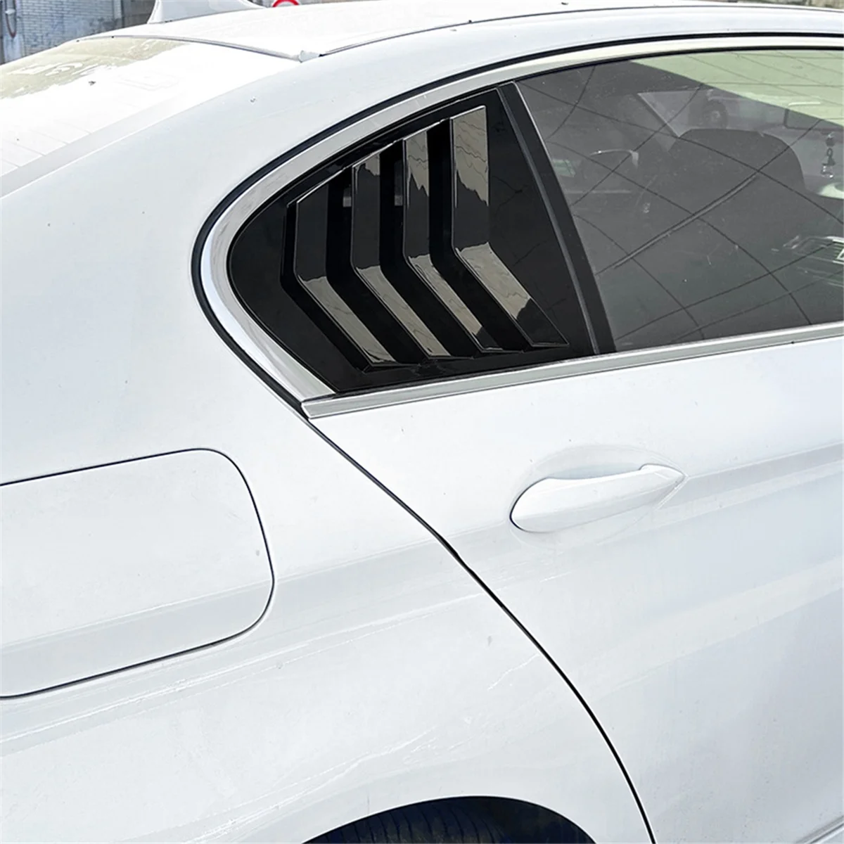Car Rear Window Shutter Cover Trim Window Louver Side Vent Trim for BMW 5 Series F10 525i 530i 2011-2017 Gloss Black