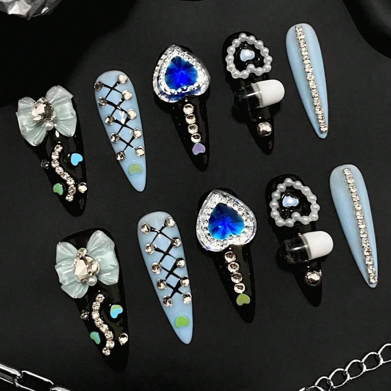 

10 шт., чистые ручные прессованные ногти в форме миндаля, красивые накладные ногти, тяжелые синие таблетки, подходят для женщин в использовании