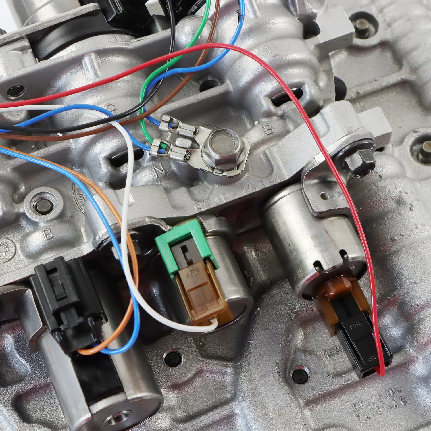 DPGKITS 1PC トランスミッションバルブ本体 4F27E フェスティバフォーカスアテンザファミリアマツダフォードティエラテルスターリンクスレーザーカーアクセサリー