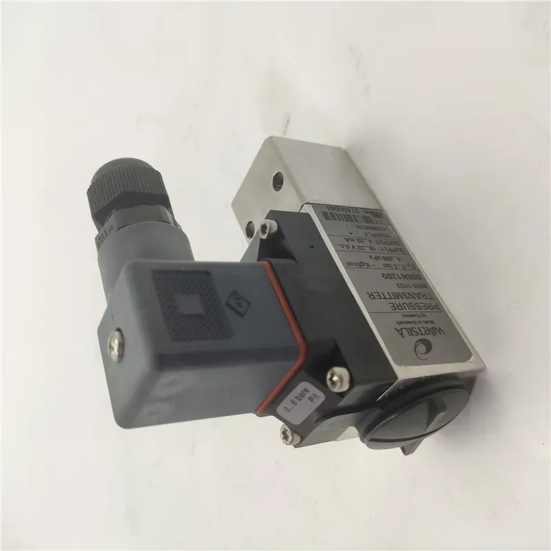 

SAUER DAN FOSS pressure transmitter Sensor MBS5153 060N1200 MBS8250 064G1065 MBS3000 3100 3200