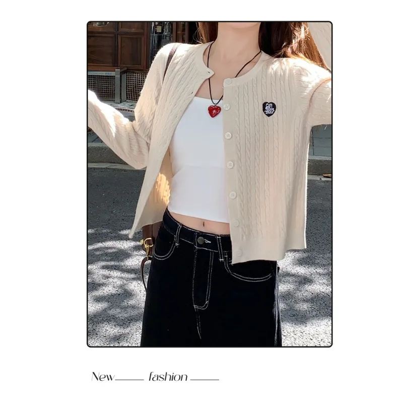 2025 جديد الخريف الشتاء س الرقبة المرأة سترة سترة مشغولة من الصوف معطف موضة بلون سترة قصيرة المرأة