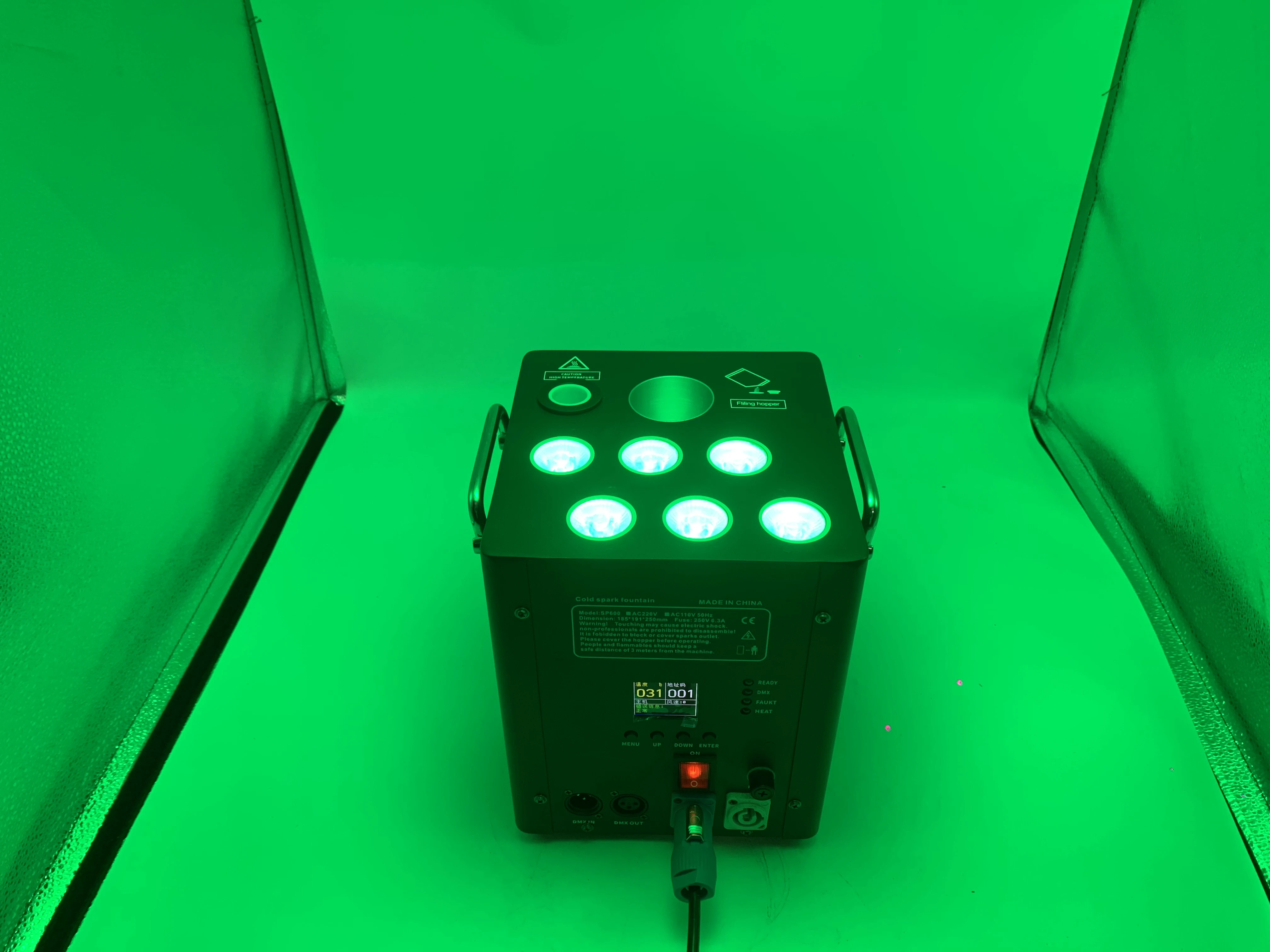 جهاز إطلاق الشرر البارد LED بق - مراجعة Lighting Wedding Outdoor وسعره