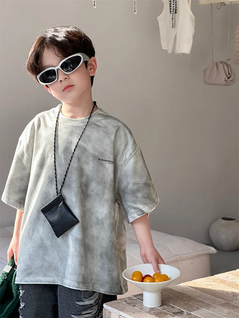 2024 Summer New Korean Vintage Children Letter Boys Loose Fitting Round Neck T-shirt Fashion Cool Handsome Active Solid Casual