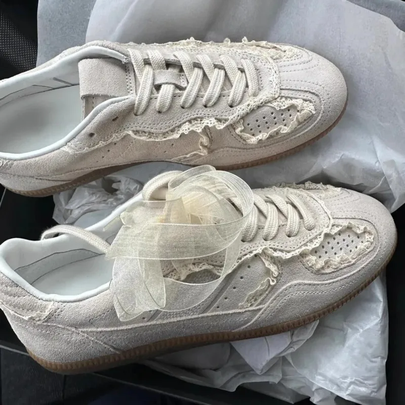 

Корейские универсальные милые туфли Dequn в корейском стиле, новые женские повседневные спортивные туфли на плоской подошве, легкие, популярные у интернет-знаменитостей