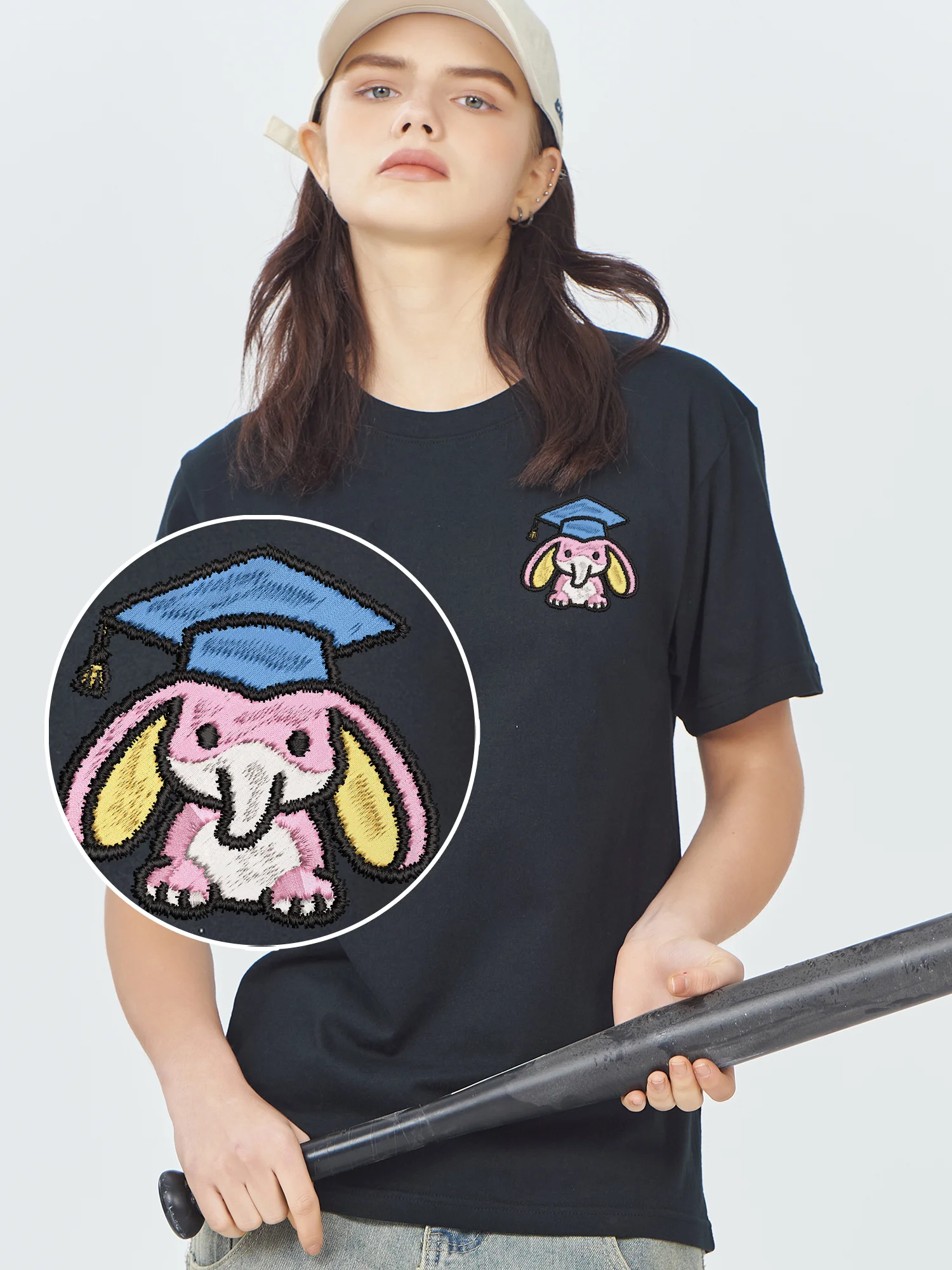 

Elephant Wearing Graduation Cap Embroidered Camiseta Cotton Fashionable And Trendy Oversized Embroidery T Shirt Couple Tops​