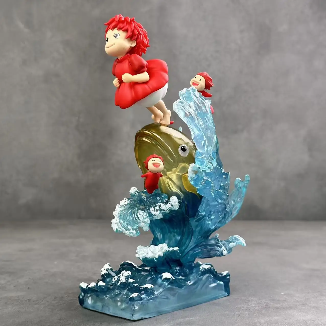 Bandai Shenyin Wave Girl Handmade Cliff Little Goldfish puede brillar Anime escena habitación escritorio modelo caja ciega en caja hecha a mano