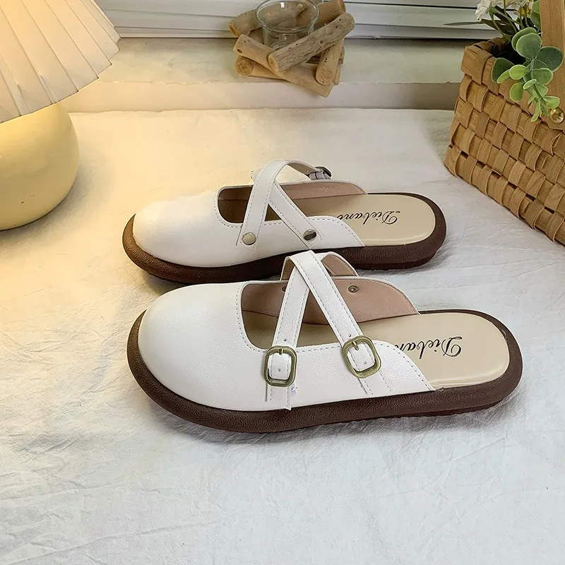 

Модные новые женские тапочки Baotou на плоской подошве с твердым круглым носком Уличная обувь для женщин 2024 высококачественные сандалии обувь