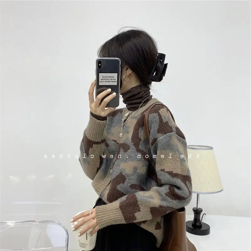 Fashionable Retro Contrasting Leopard Print Sweater Women's Loose Japanese Lazy Style Short Milk Coffee Color Knitted Pullover